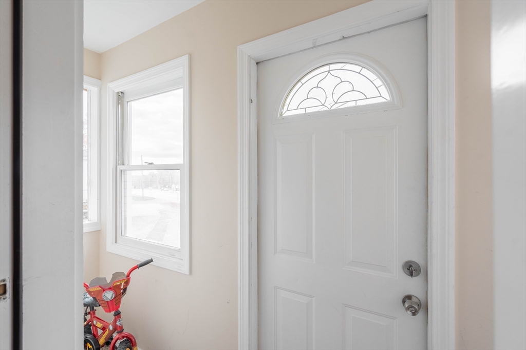 102 Worcester Road Charlton, MA 01507 - Photo 14 of 38 Gallery Image 14