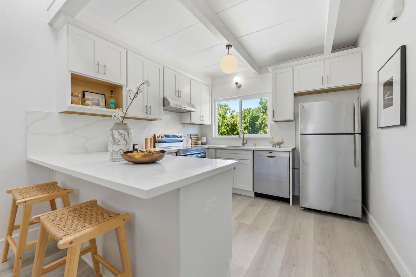 3909 Middlefield Road, Unit E Palo Alto, CA 94303 - Photo 6 of 38