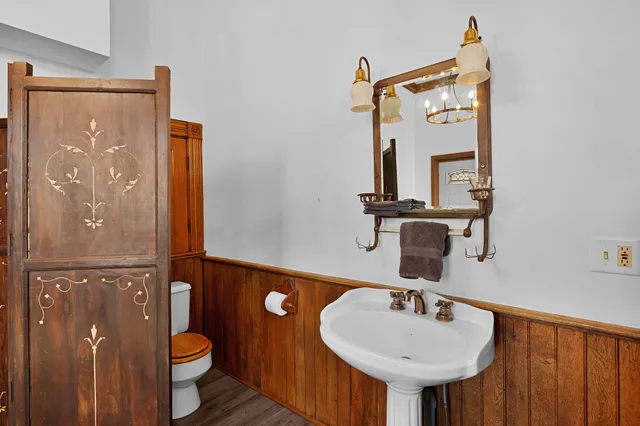 $340,000 | 30 Quarterline Street, Newaygo, MI 49337