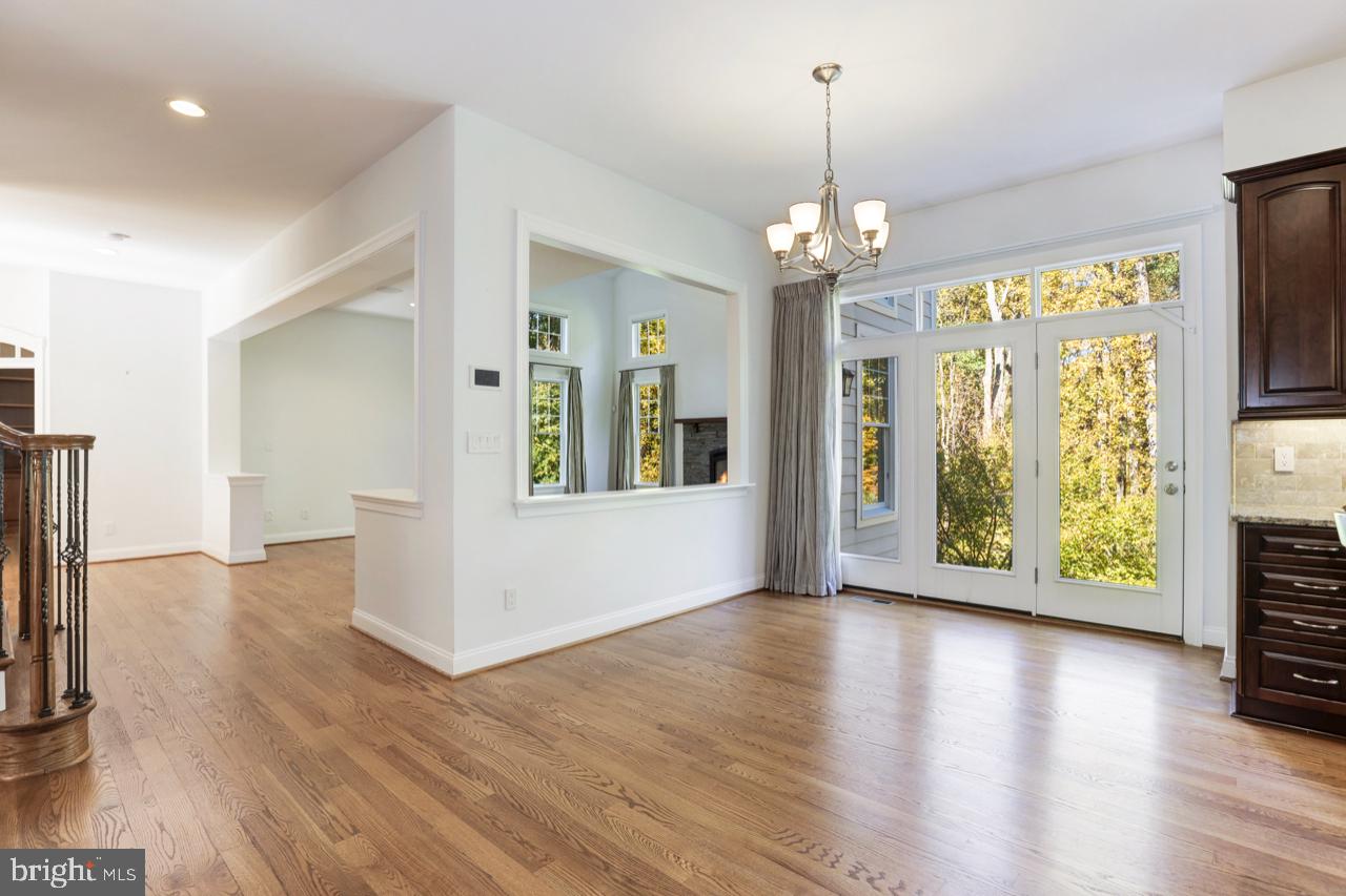 9600 Thistle Ridge Lane Vienna, VA 22182 - Photo 24 of 69 Bright Breakfast Salon