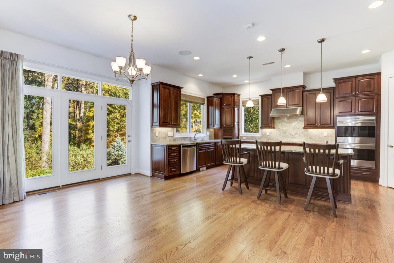 9600 Thistle Ridge Lane Vienna, VA 22182 - Photo 25 of 69 Breakfast Salon