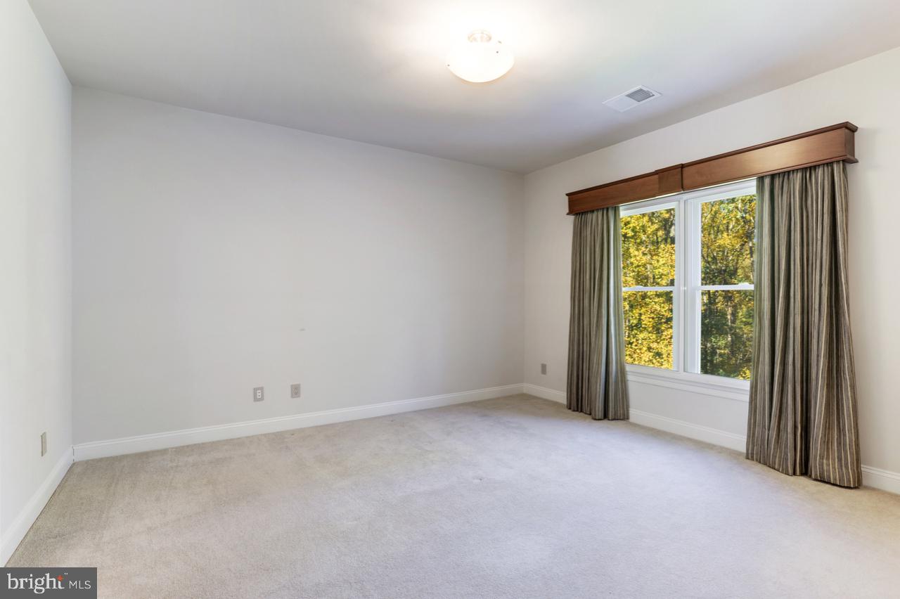 9600 Thistle Ridge Lane Vienna, VA 22182 - Photo 36 of 69 Bedroom #2