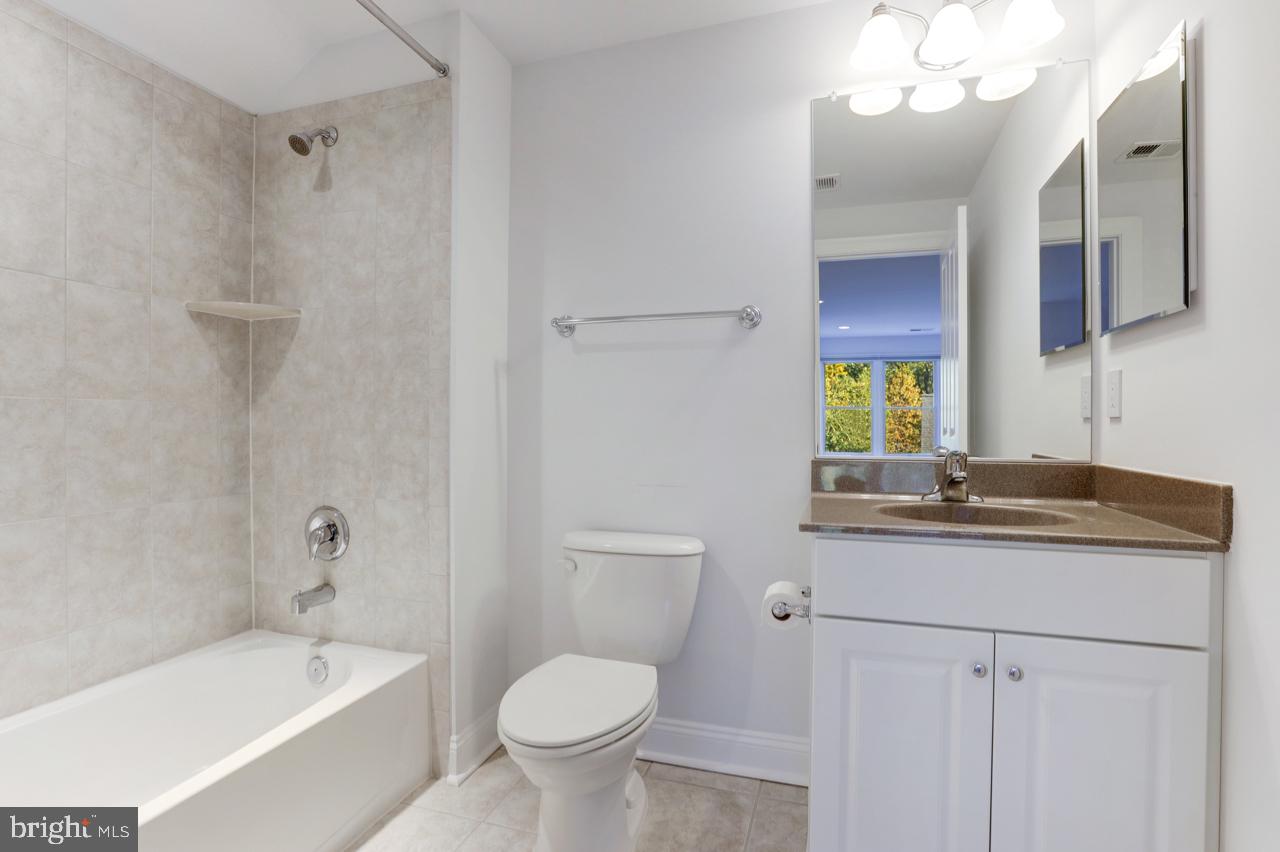 9600 Thistle Ridge Lane Vienna, VA 22182 - Photo 44 of 69 Bath in 2nd Upper Level