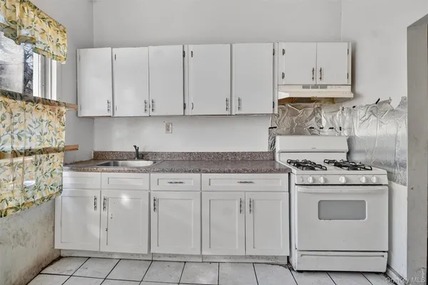 $1,090,000 | 1623 Norman Street | Ridgewood
