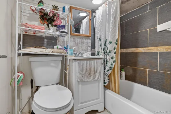 $1,090,000 | 1623 Norman Street | Ridgewood