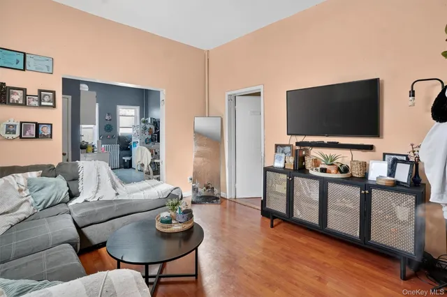 $1,090,000 | 1623 Norman Street | Ridgewood