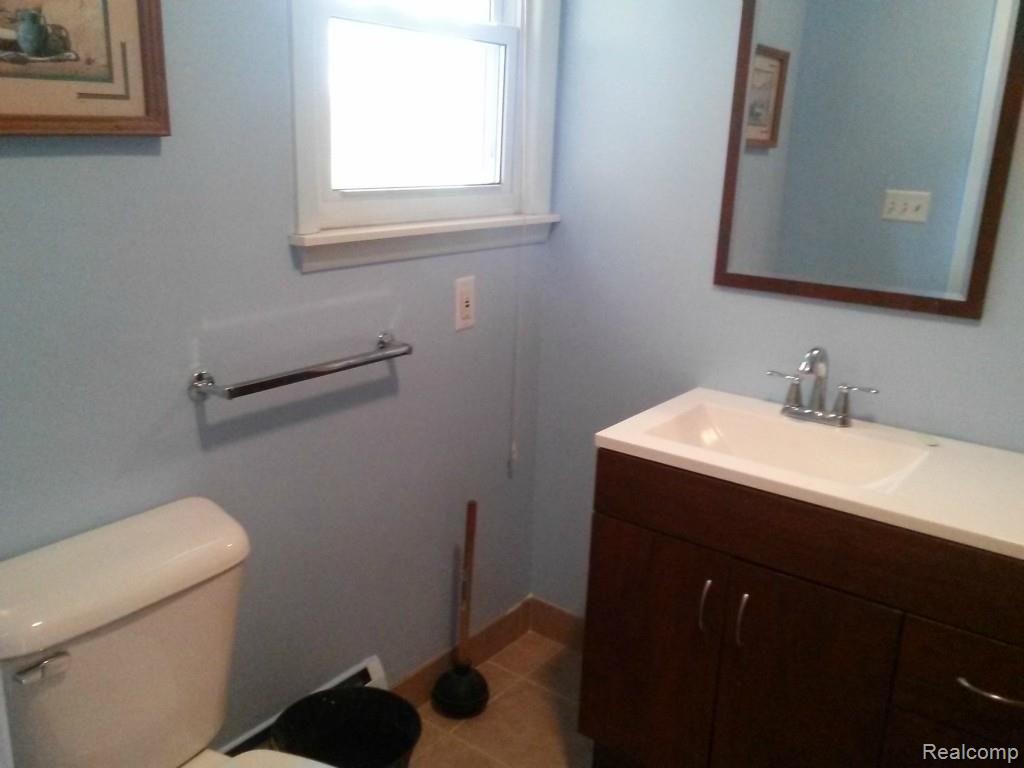 5146 Lippincott Road Lapeer, MI 48446 - Photo 17 of 26 CAM00398.jpg