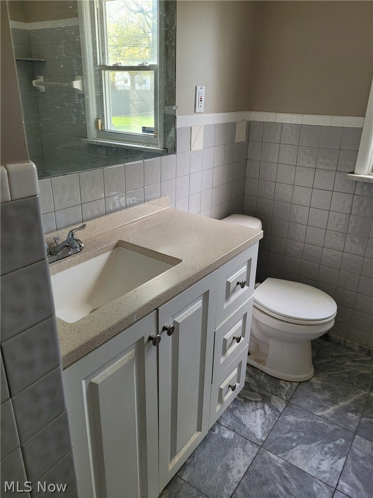 3994 Suffolk Road South Euclid, OH 44121 - Photo 11 of 15