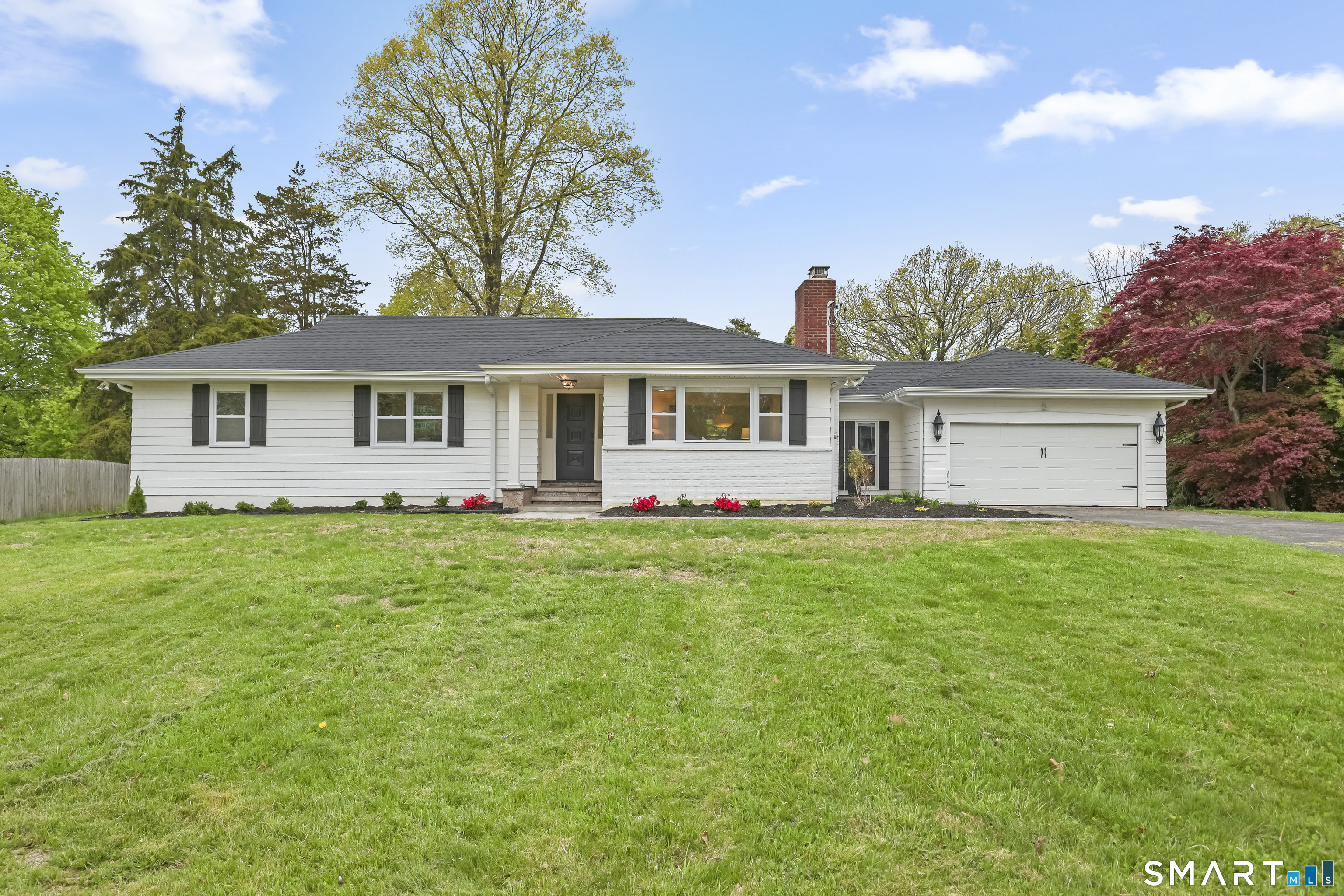 Welcome to 28 Kingston Rd, Trumbull