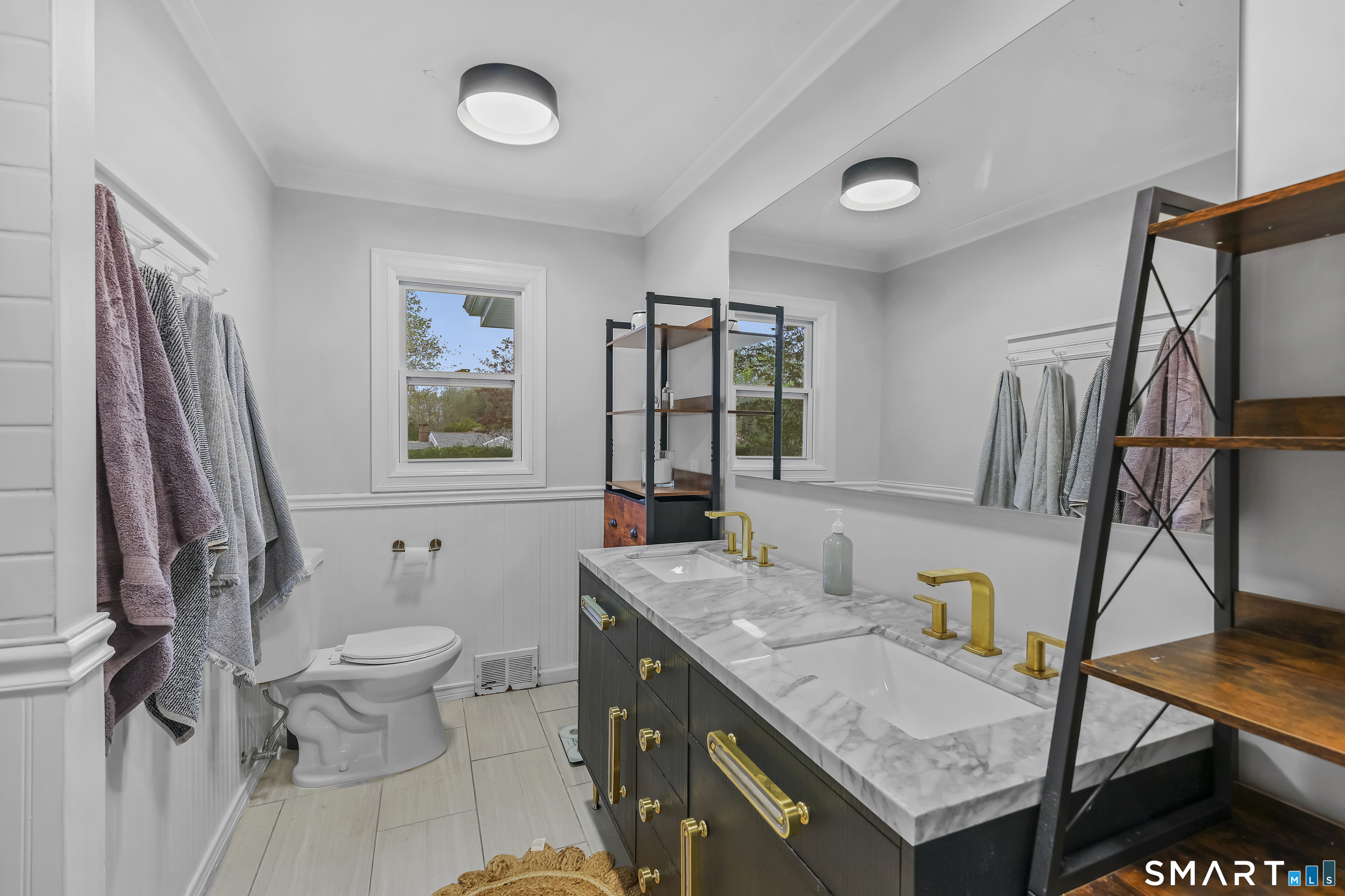 28 Kingston Road Trumbull, CT 06611 - Photo 30 of 38