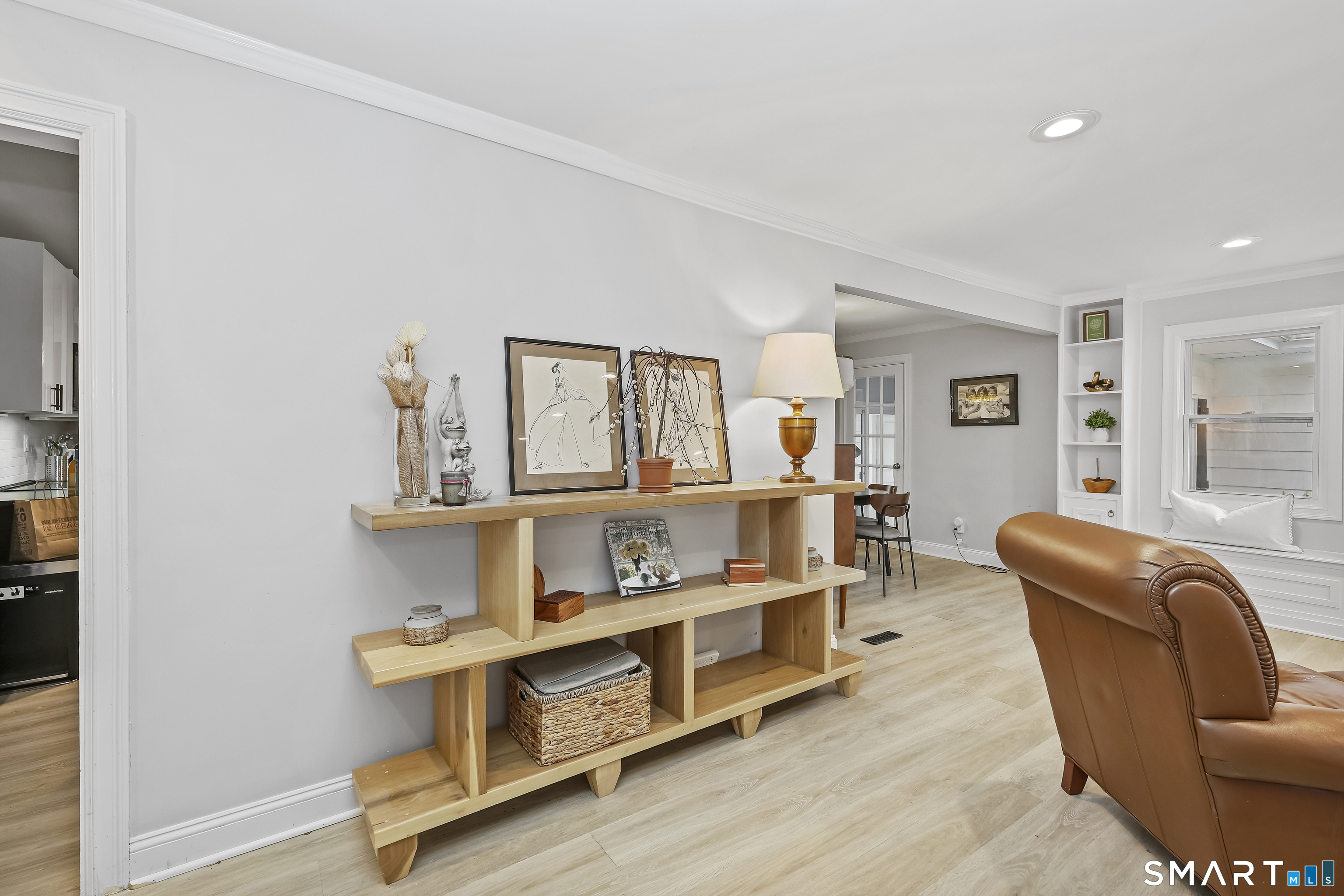 28 Kingston Road Trumbull, CT 06611 - Photo 38 of 38 Open concept floorplan
