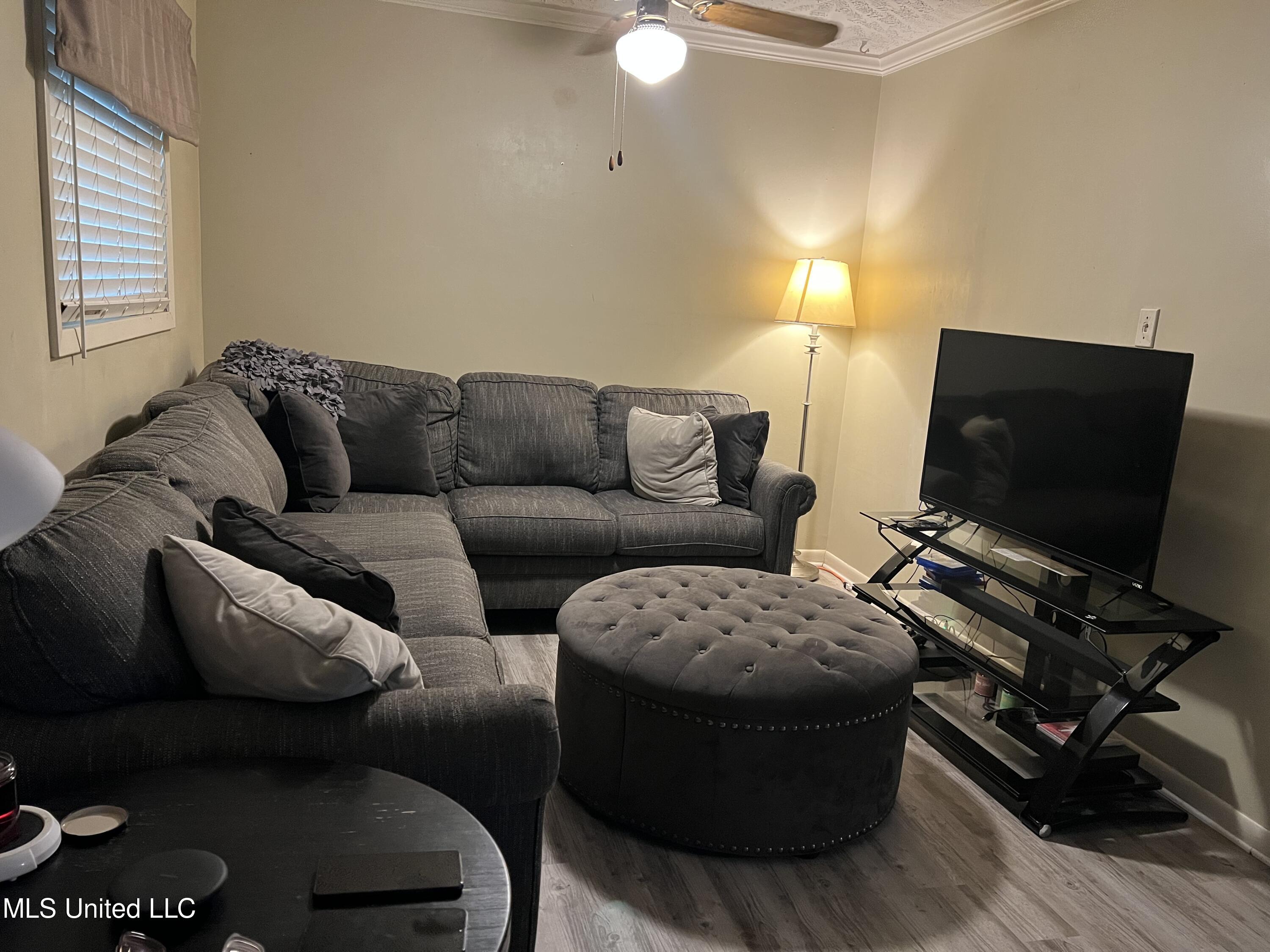 5126 Old Canton Road Jackson, MS 39211 - Photo 4 of 10 Family Rm
