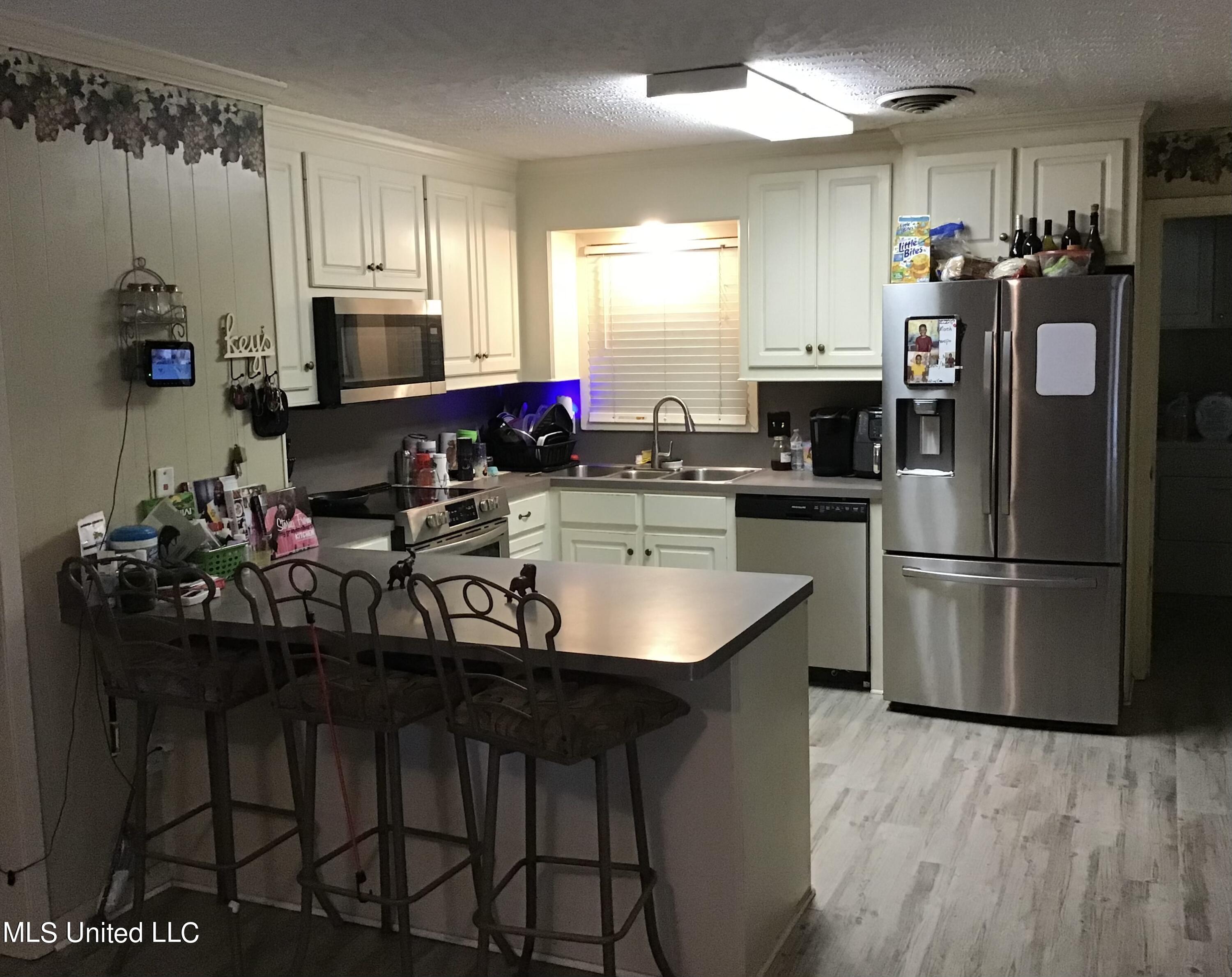 5126 Old Canton Road Jackson, MS 39211 - Photo 5 of 10 Kitchen