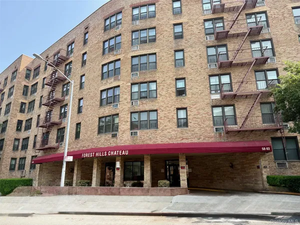 $185,000 | 58-03 Calloway Street, Unit 3EE | South Corona