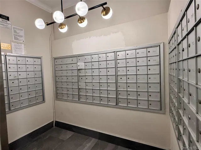 $185,000 | 58-03 Calloway Street, Unit 3EE | South Corona