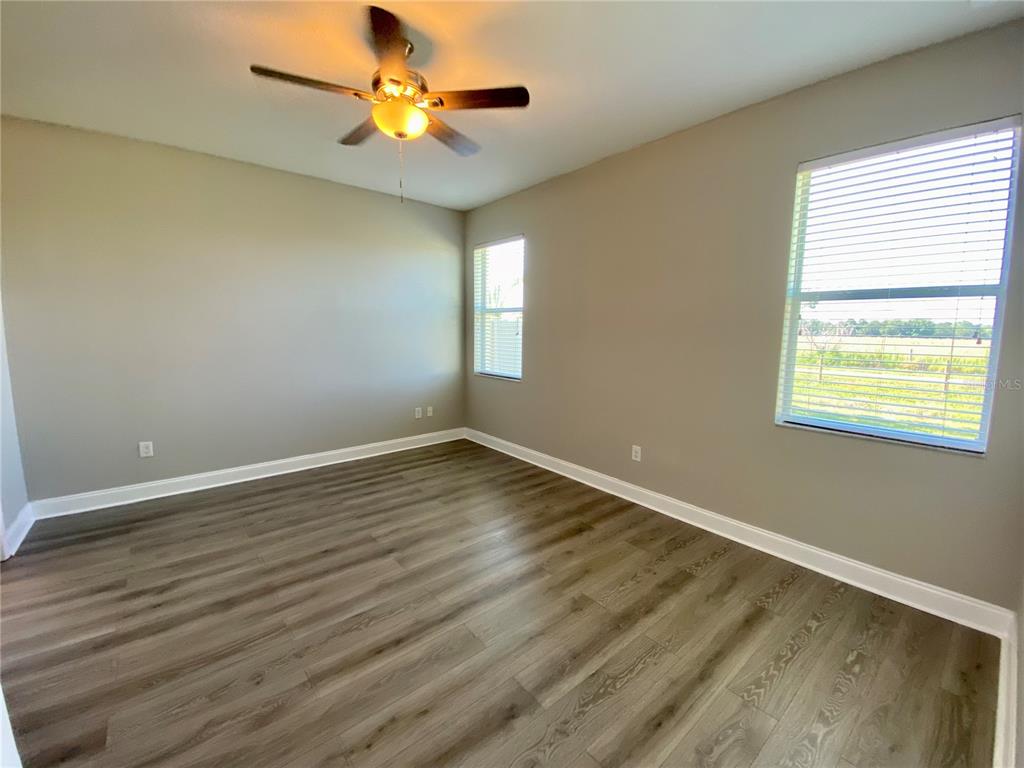 10143 Newminster Loop Ruskin, FL 33573 - Photo 11 of 25