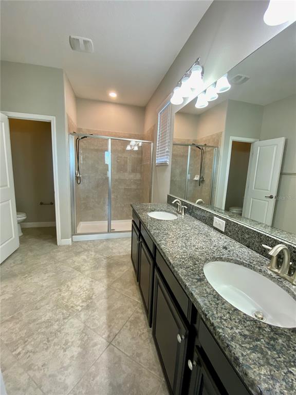 10143 Newminster Loop Ruskin, FL 33573 - Photo 12 of 25