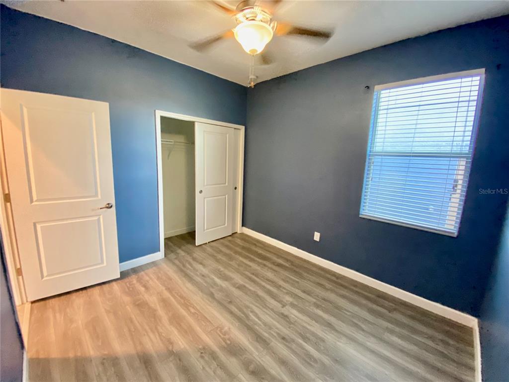 10143 Newminster Loop Ruskin, FL 33573 - Photo 15 of 25