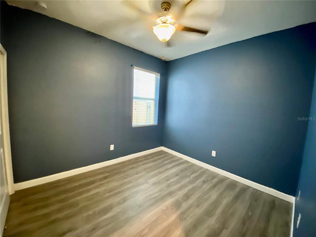 10143 Newminster Loop Ruskin, FL 33573 - Photo 16 of 25