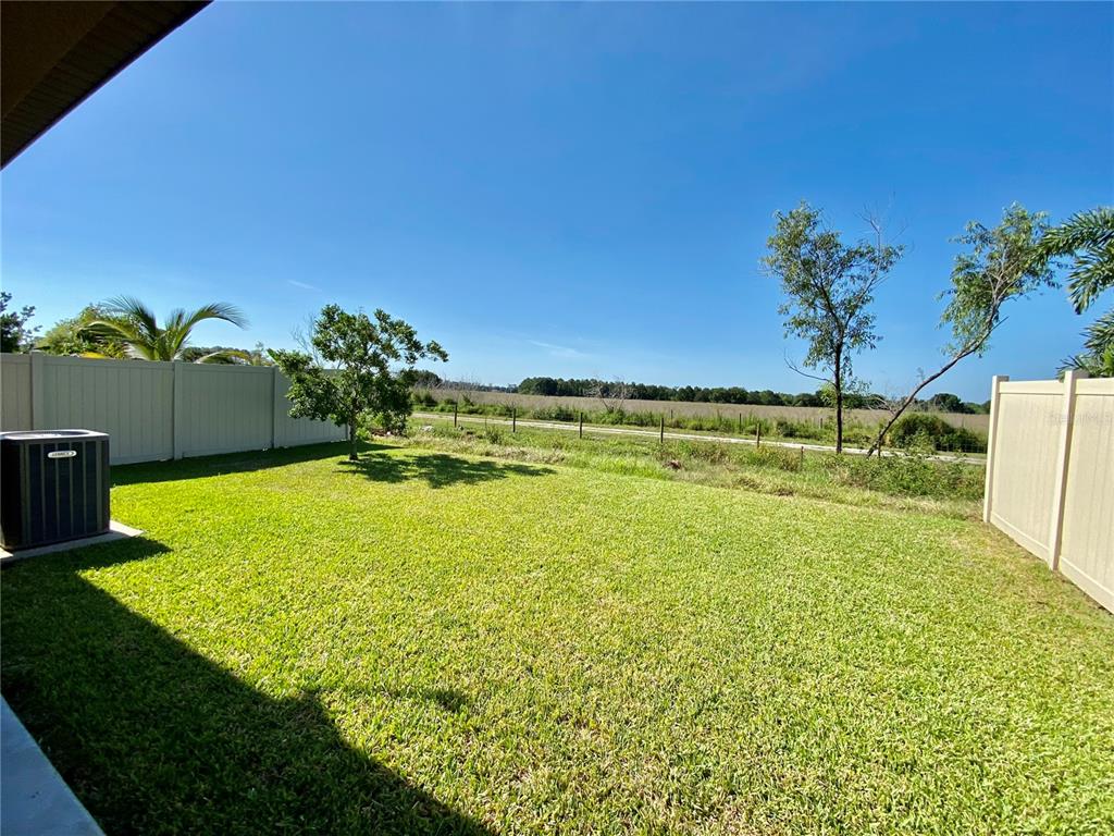 10143 Newminster Loop Ruskin, FL 33573 - Photo 21 of 25