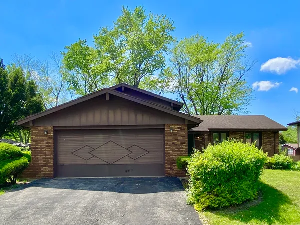 $282,000 | 22962 Bruce Drive, Richton Park, IL 60471