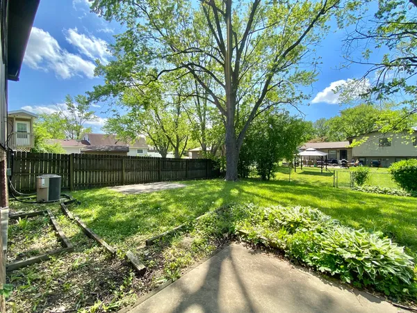$282,000 | 22962 Bruce Drive, Richton Park, IL 60471