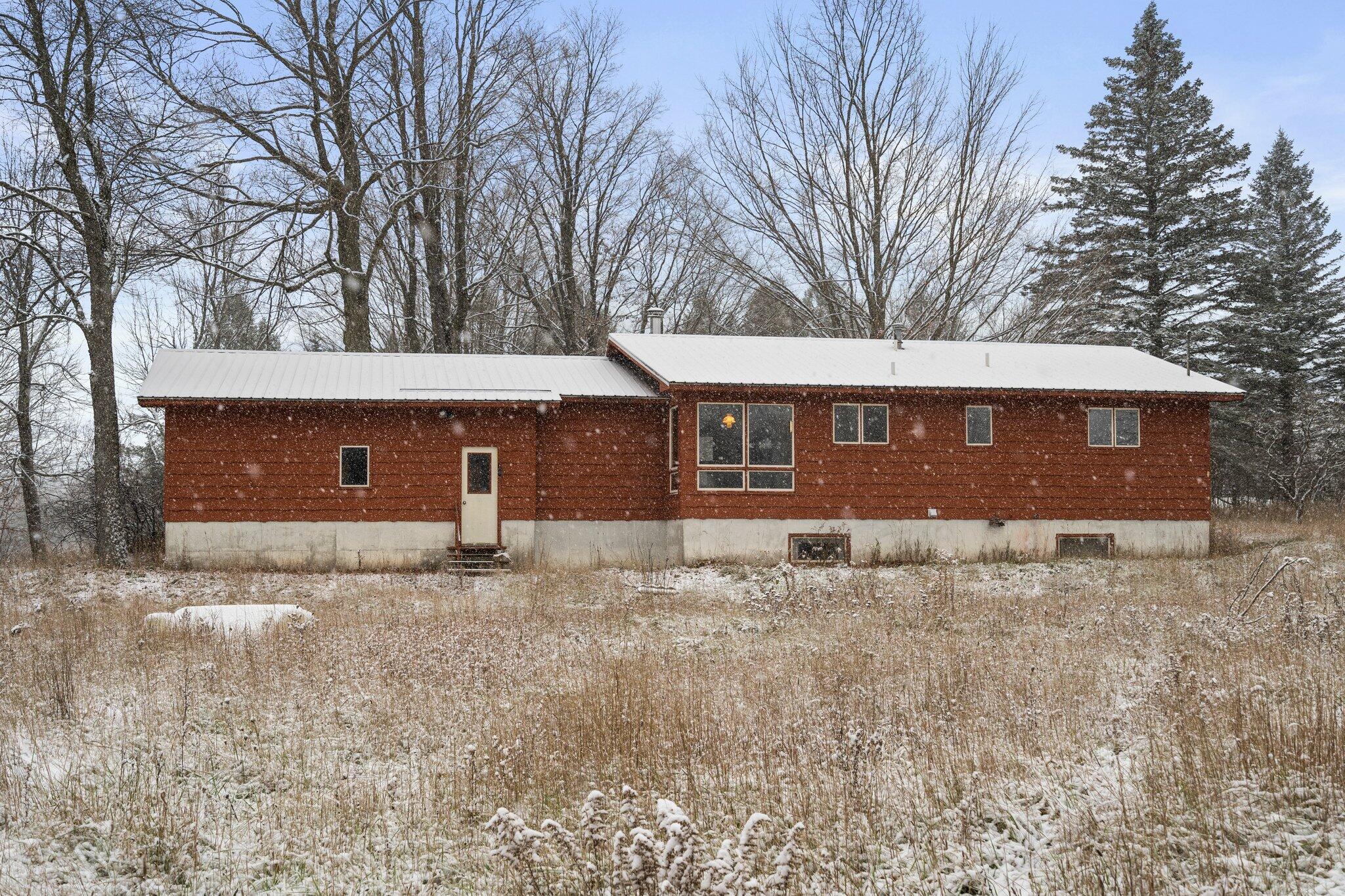 22688 10 Mile Road Reed City, MI 49677 - Photo 2 of 24 21-web-or-mls-DSC09470