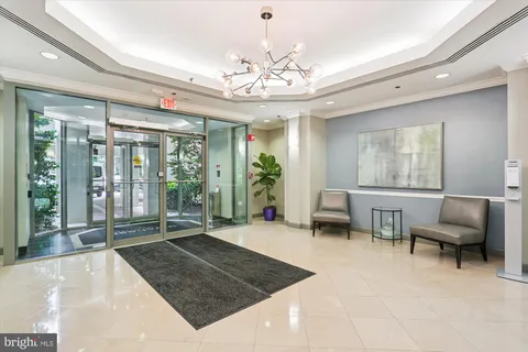 $385,000 | 7500 Woodmont Avenue, Unit S512, Bethesda, MD 20814
