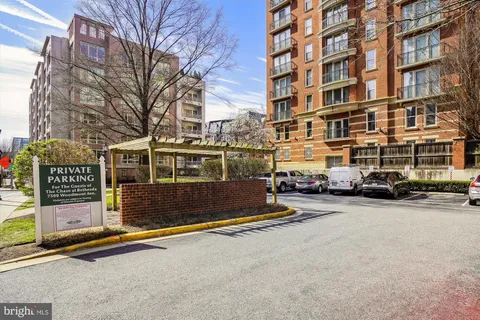 $385,000 | 7500 Woodmont Avenue, Unit S512, Bethesda, MD 20814