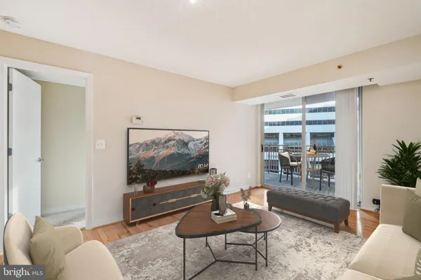 $385,000 | 7500 Woodmont Avenue, Unit S512, Bethesda, MD 20814