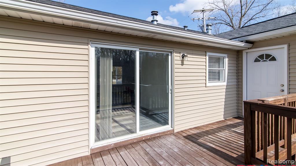 1169 Petts Road Fenton, MI 48430 - Photo 7 of 34