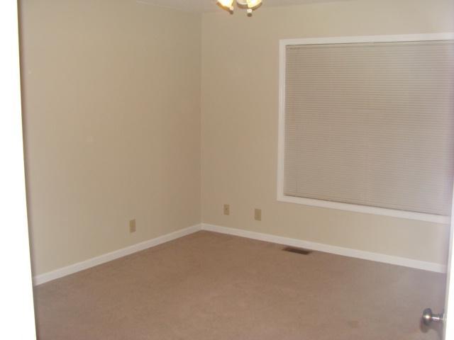 1295 Shady Grove Road Clarksville, TN 37043 - Photo 10 of 20 Gallery Image 10