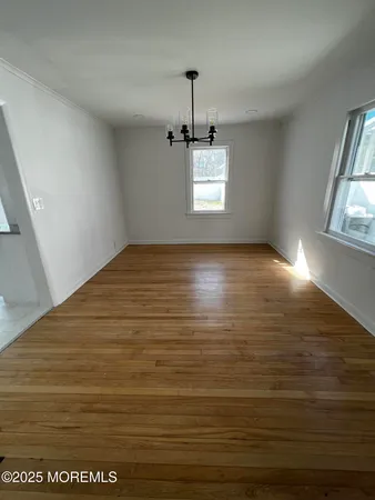 a view of empty room with window