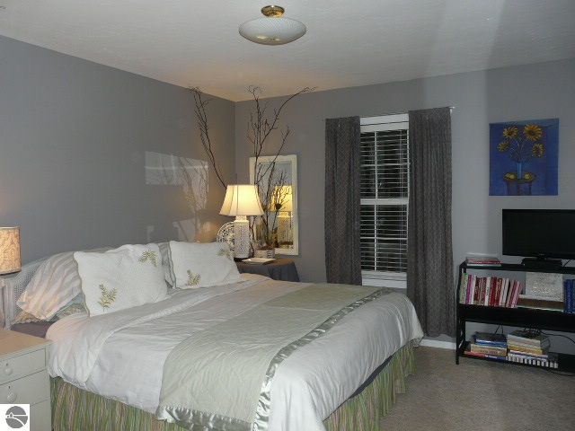 9061 Shorter Lake Road Traverse City, MI 49684 - Photo 9 of 21 1779442-8.JPG