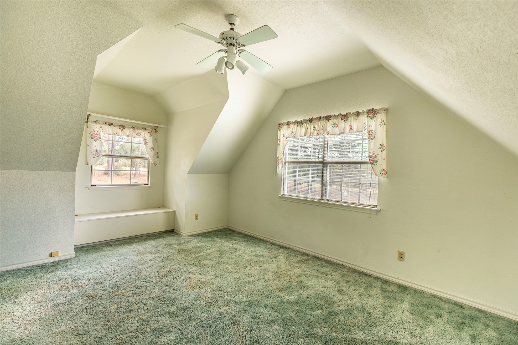 636 Deer Run Road Bellville, TX 77418 - Photo 12 of 23 a view of an empty room with a window