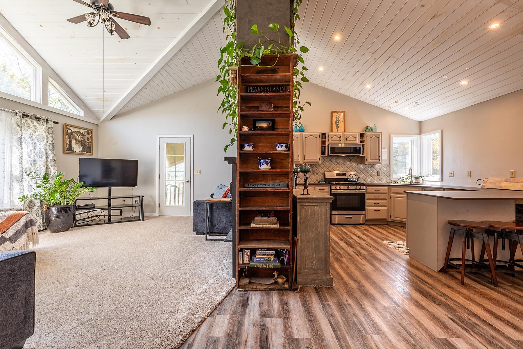 177 Green Mountain Road Manchester, VT 05255 - Photo 4 of 21