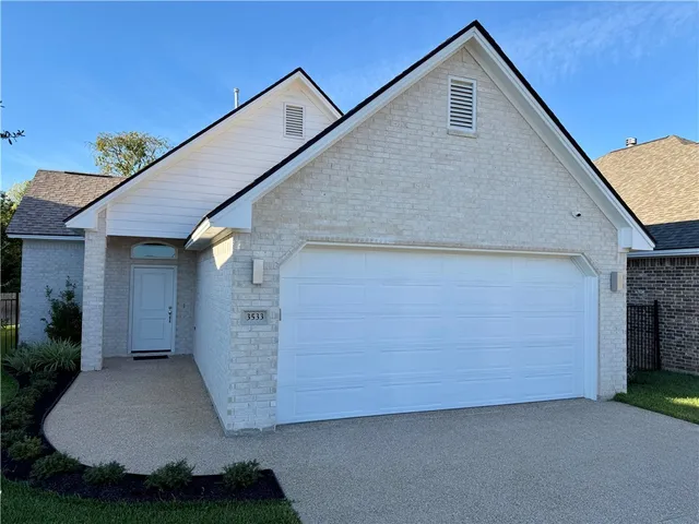 a view of backyard of house