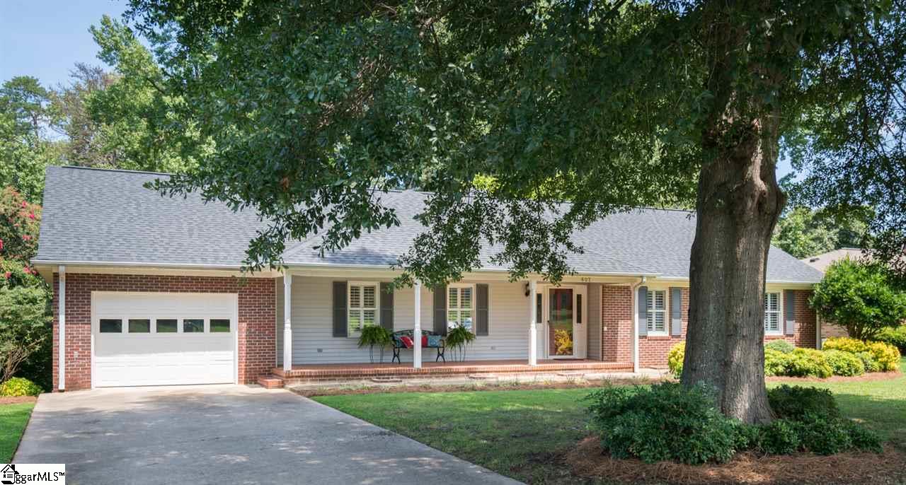 407 Center Street Greer, SC 29651 - Photo 1 of 29 Gallery Image 1