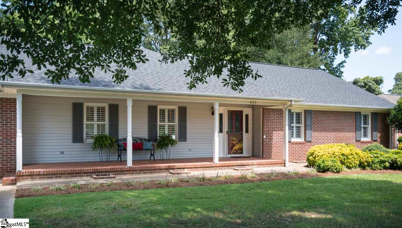 407 Center Street Greer, SC 29651 - Photo 3 of 29 Gallery Image 3