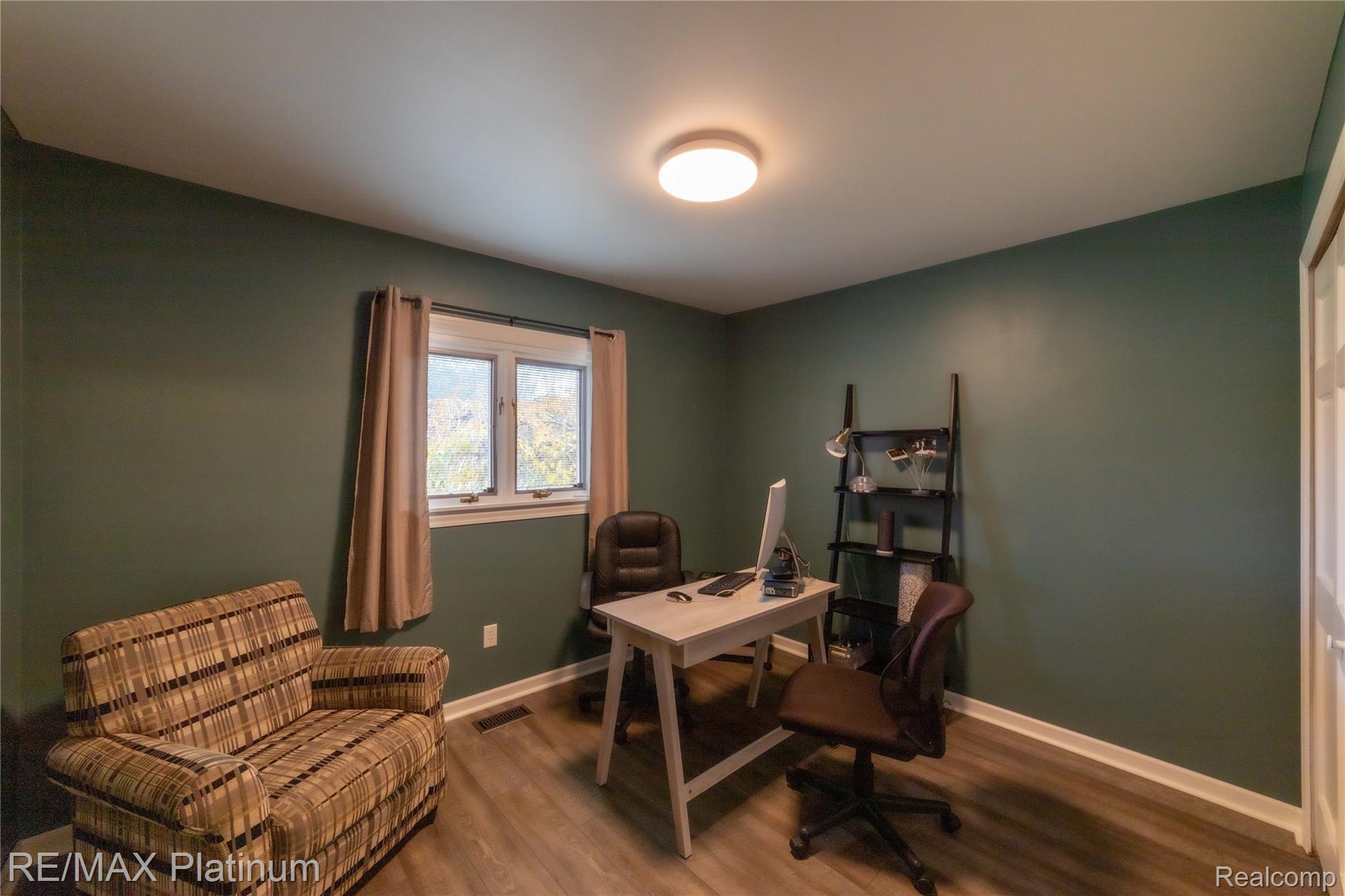 624 Buckingham Road Canton, MI 48188 - Photo 13 of 28 Bedroom 2