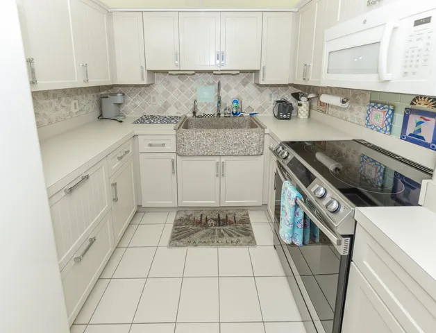 $8,000 | 176 Helios Drive, Unit 308, Jupiter, FL 33477