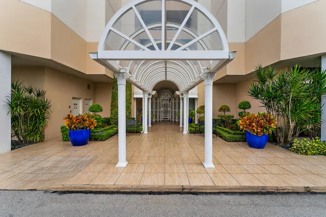 $8,000 | 176 Helios Drive, Unit 308, Jupiter, FL 33477