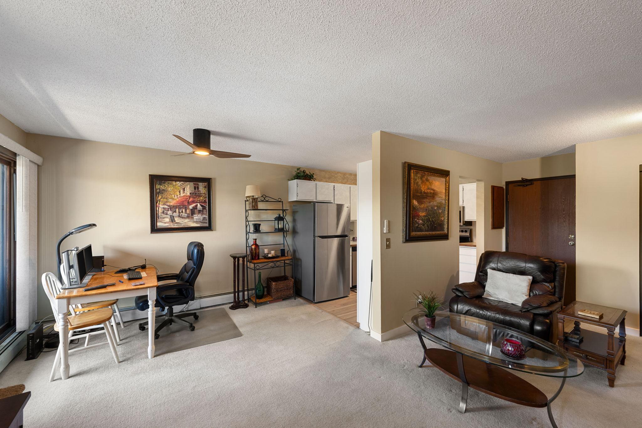 7601 West 101st Street, Unit 302 Bloomington, MN 55438 - Photo 3 of 20