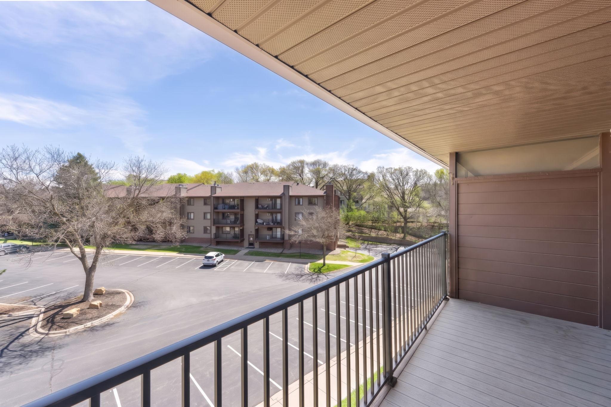 7601 West 101st Street, Unit 302 Bloomington, MN 55438 - Photo 7 of 20