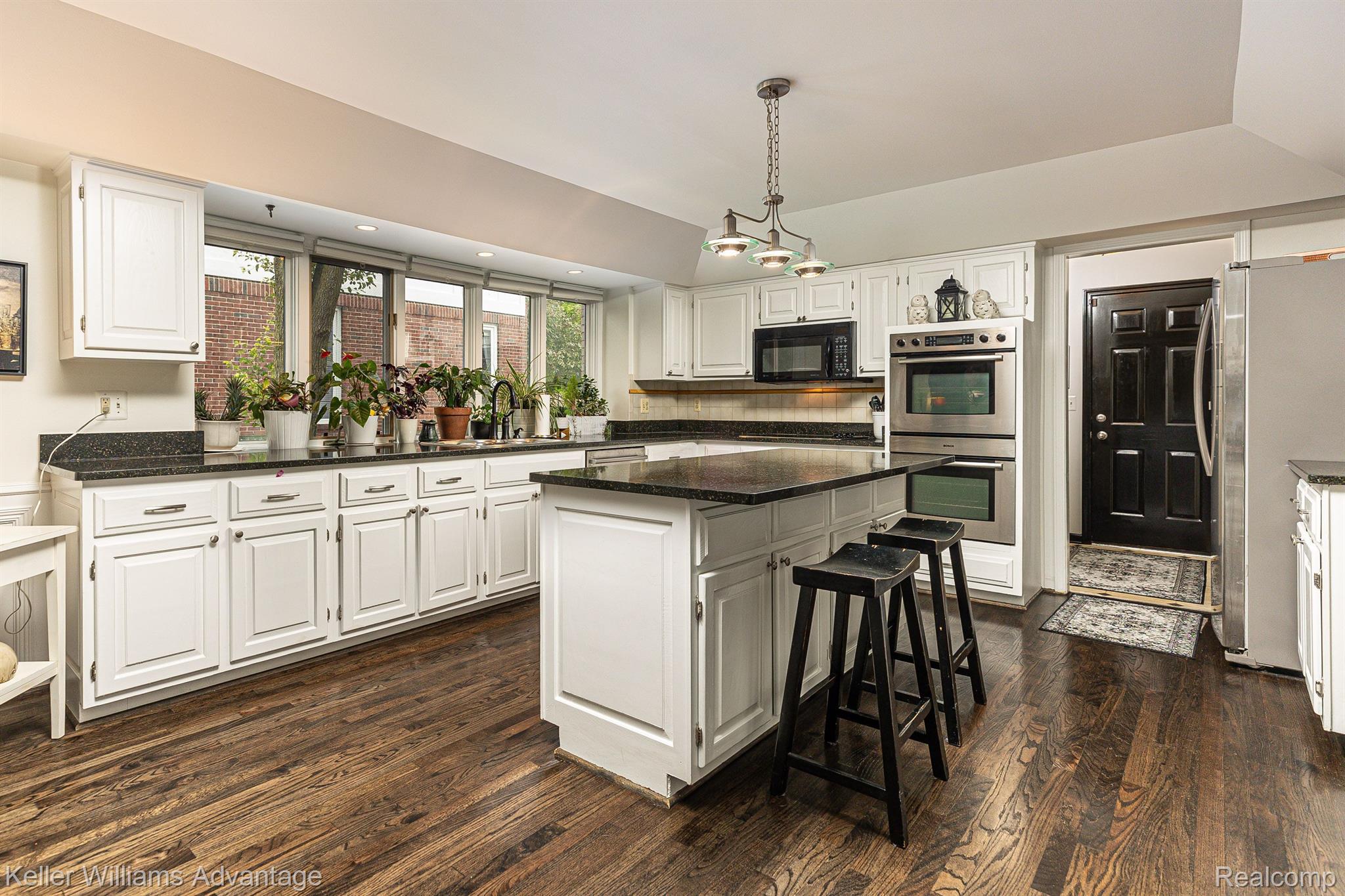 3673 Merriweather Lane Rochester, MI 48306 - Photo 10 of 46 Gallery Image 10