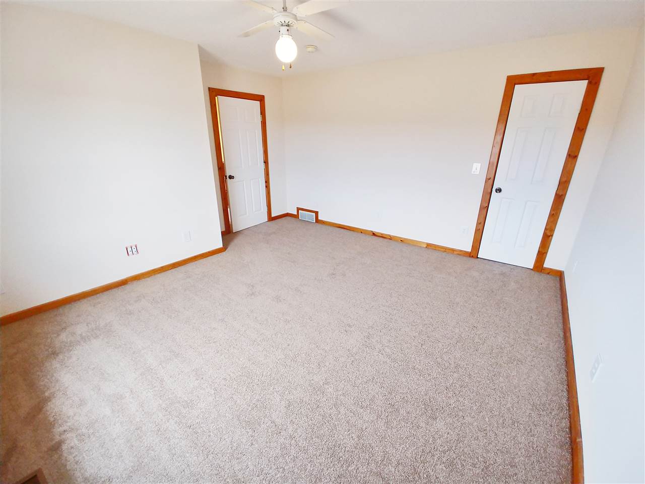2243 East Freeland Road Midland, MI 48640 - Photo 24 of 34