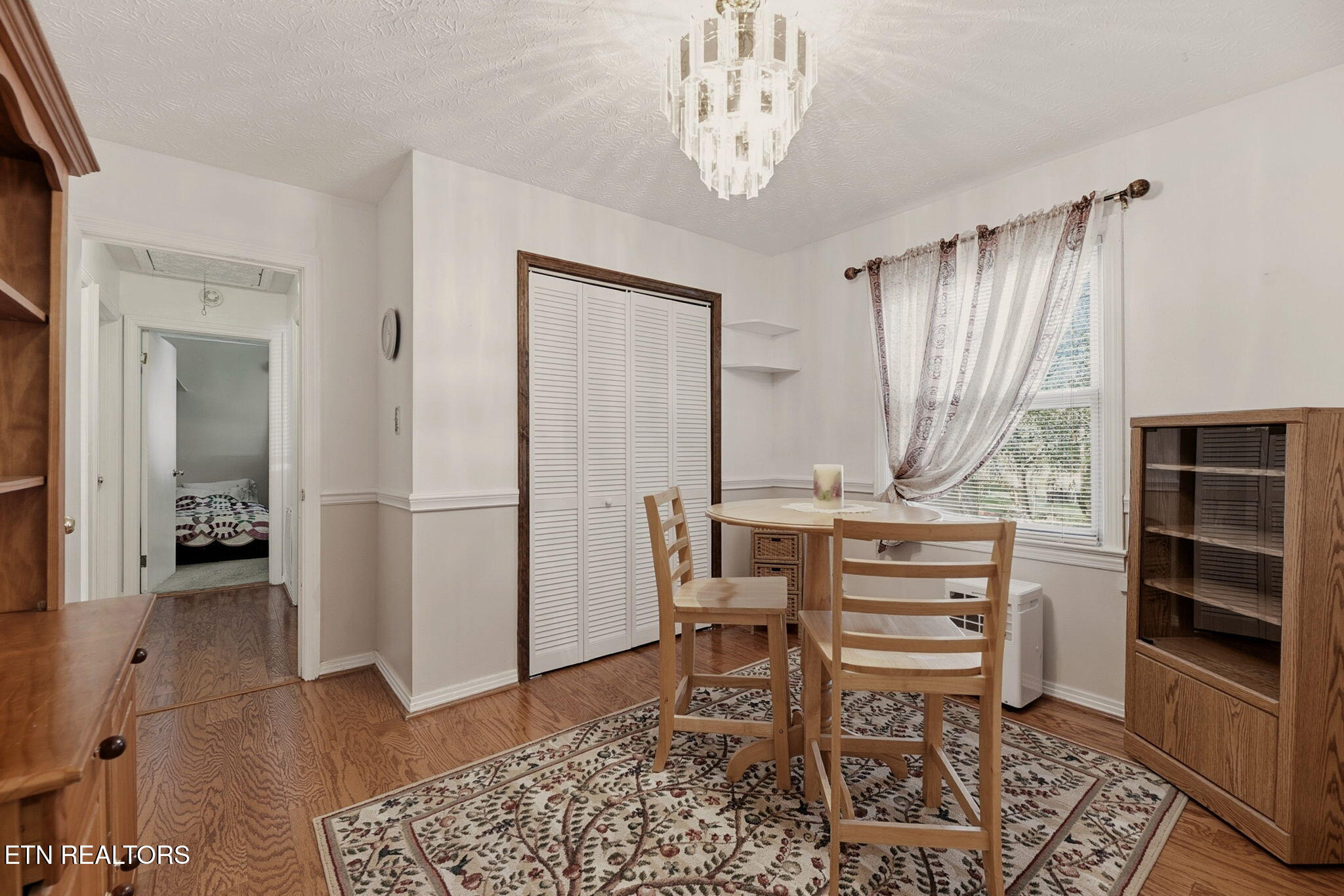 421 Hicks Circle Clinton, TN 37716 - Photo 15 of 38 15-web-or-mls-Hicks421 (29)