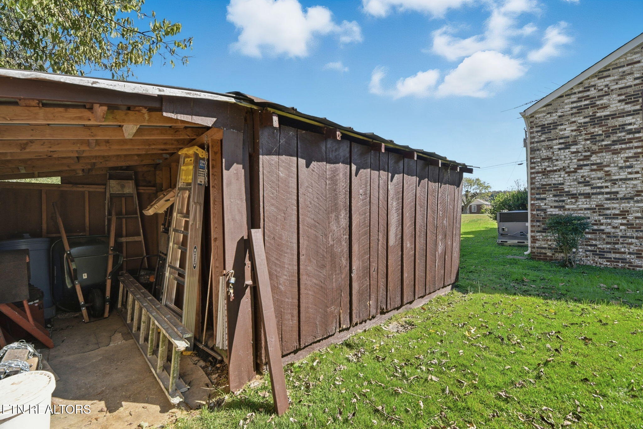 421 Hicks Circle Clinton, TN 37716 - Photo 38 of 38 38-web-or-mls-Hicks421 (95)