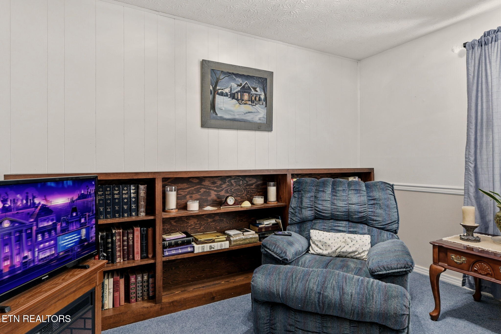 421 Hicks Circle Clinton, TN 37716 - Photo 8 of 38 8-web-or-mls-Hicks421 (23)