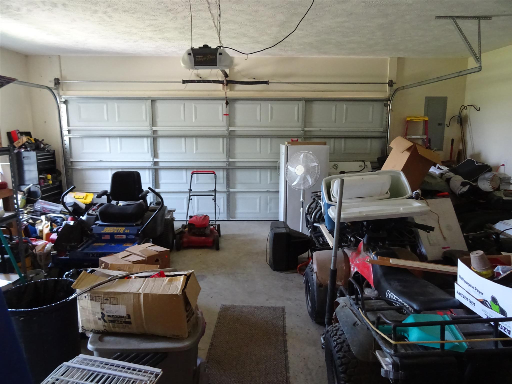 1246 Dillon Road Milton, TN 37118 - Photo 16 of 29 a room with furniture and a gym machine